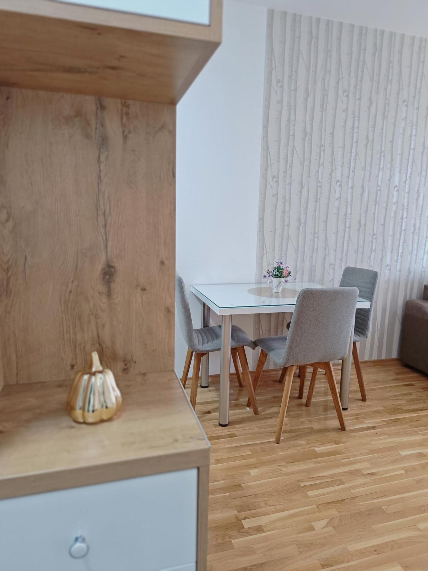 Zara Apartman Apartman Bijeljina Kültér fotó